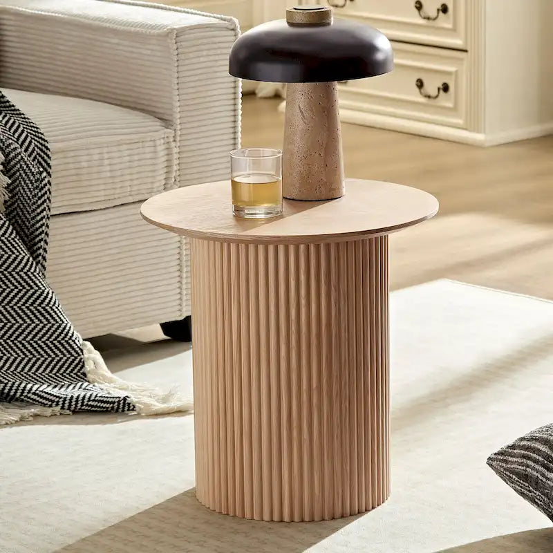 Oak Round Fluted Side Table, 1-Person Use, 17.71" Diameter